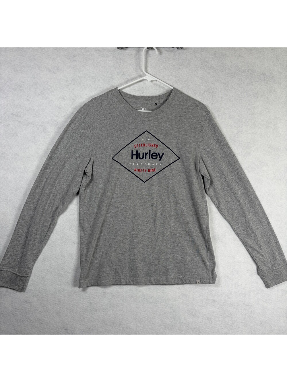 Hurley Gray Long Sleeve Graphic Tee Shirt Size Medium